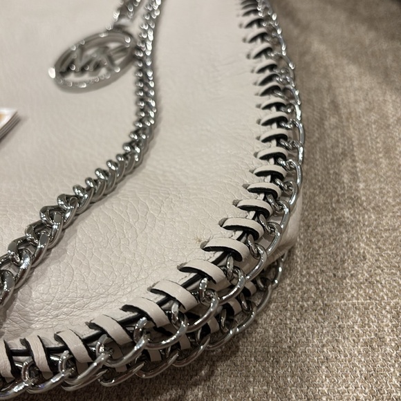 FINAL PRICE~Michael Kors Winter White Pebbled Leather Shoulder Bag~EUC - Picture 15 of 16